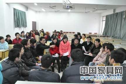 香港家具企業(yè)走進(jìn)中南林大 舉行大規(guī)模招聘會 香港家具企業(yè)走進(jìn)中南林大 舉行大規(guī)模招聘會