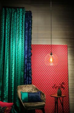 多題材、多品類(lèi)、多異業(yè)賦能煥新下的百花齊放